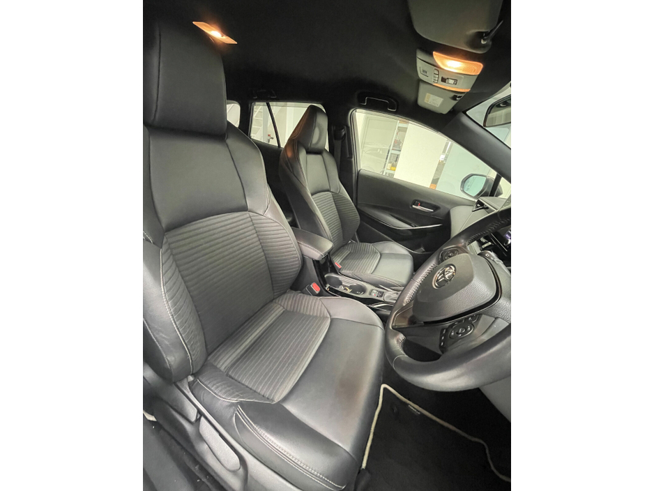 2021 Toyota Corolla - image 10