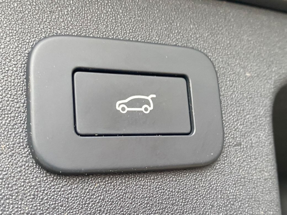 2022 Land Rover Discovery Sport P300e HSE R-Dynamic Auto (PHEV) €41,900