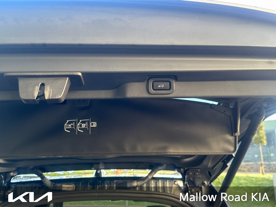 2021 Land Rover Discovery 3.0 SD6 R- R-DYNAMIC H 7 SEATER €74,950