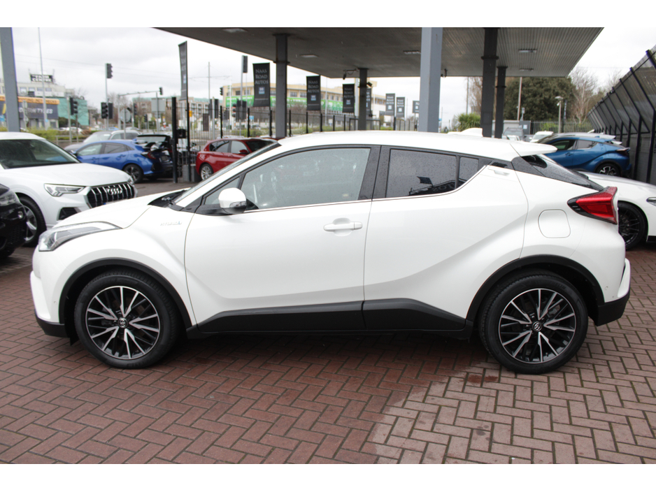 2018 Toyota C-HR - image 8
