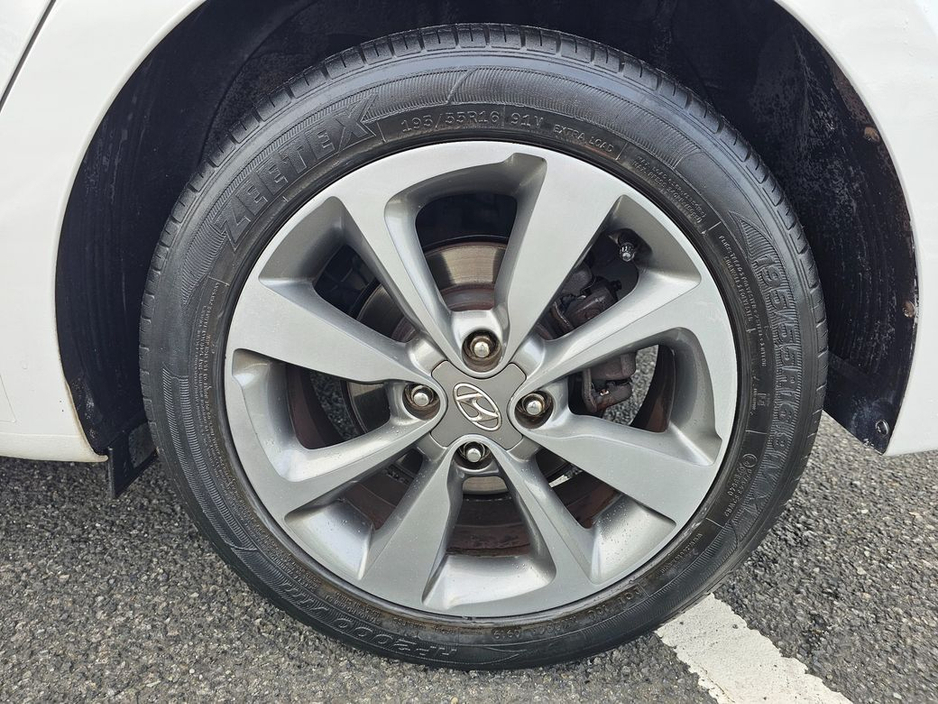 2016 Hyundai i20 - image 29