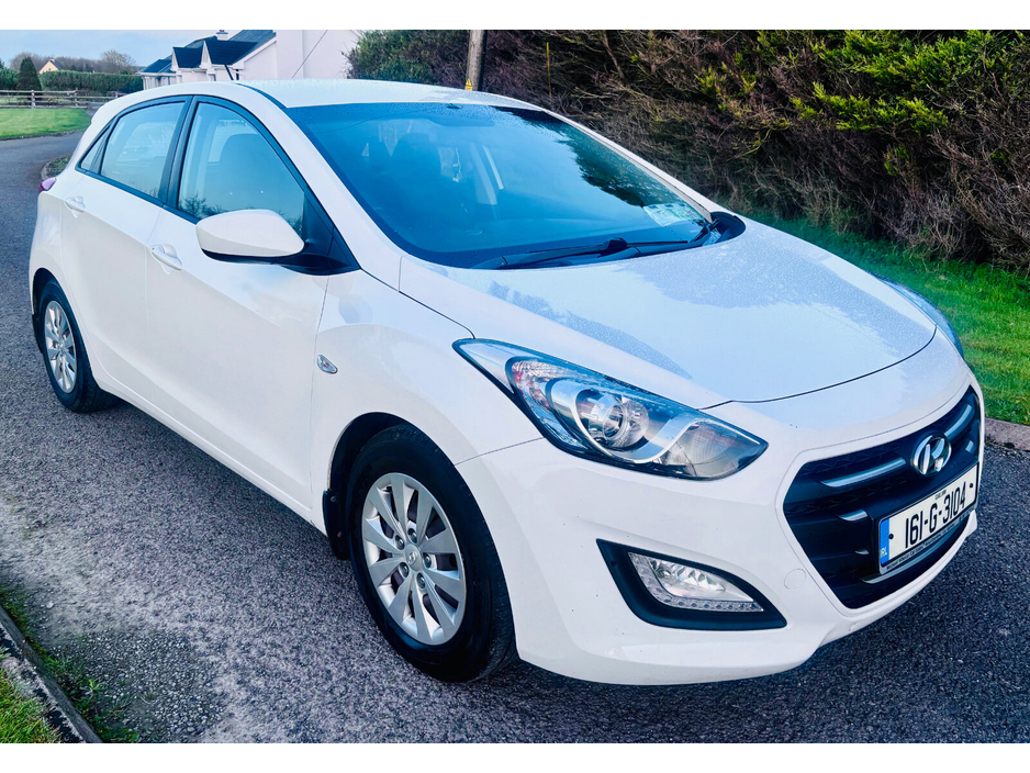 2016 Hyundai i30 - image 5