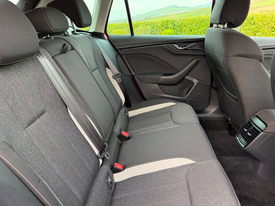 2020 Skoda Kamiq - image 13