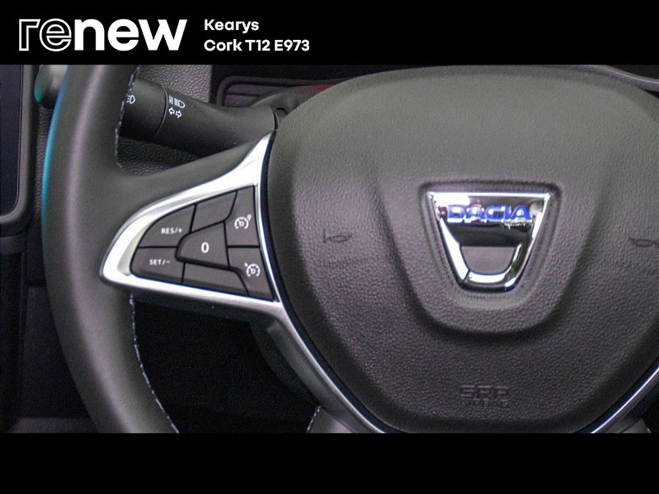 2022 Dacia Duster Comfort TCe 100 Bi-Fuel 4x2 €19,900