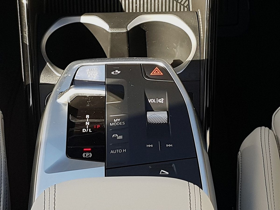 2026 BMW X1 - image 10