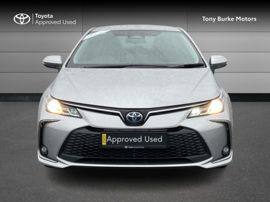 2023 Toyota Corolla Saloon - Luna Edition - 1.8 Hybrid - Automatic - Tax EUR 180 - 1 Owner From New // Remote Central Locking // Front Electric Windows // Rear Electric Windows // Electric Mirrors // Finger Tip Stereo Co €26,899