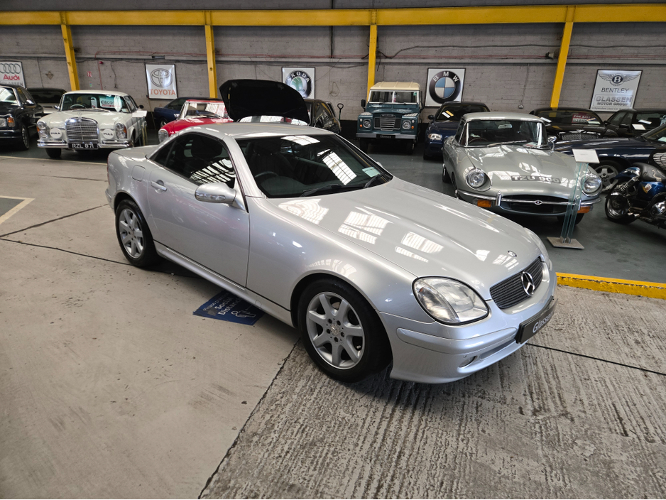 2004 Mercedes-Benz SLK Class - image 20
