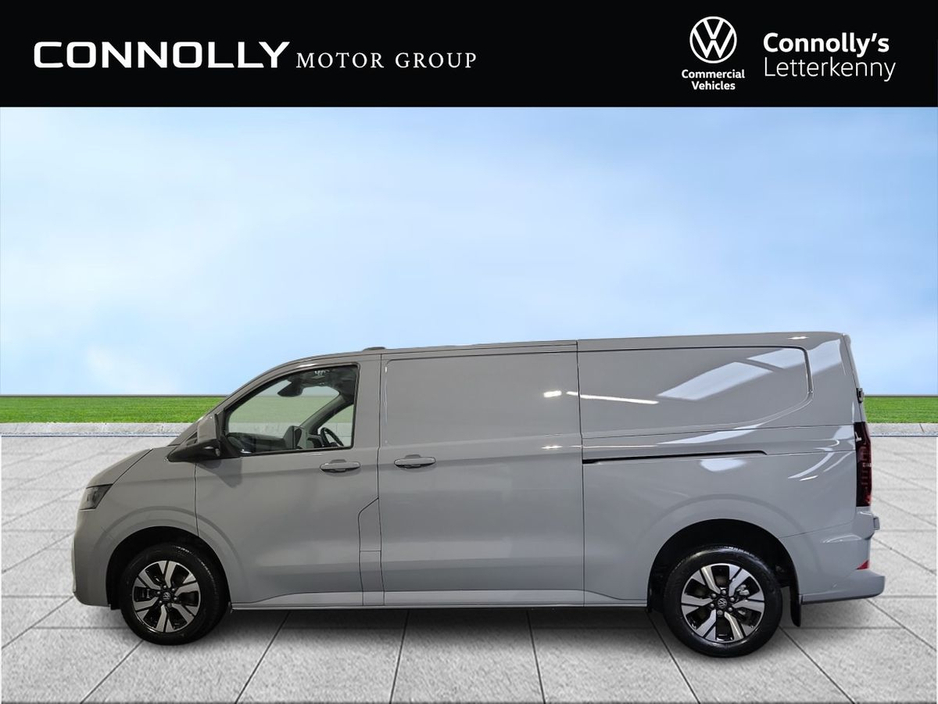 2026 Volkswagen Transporter - image 3