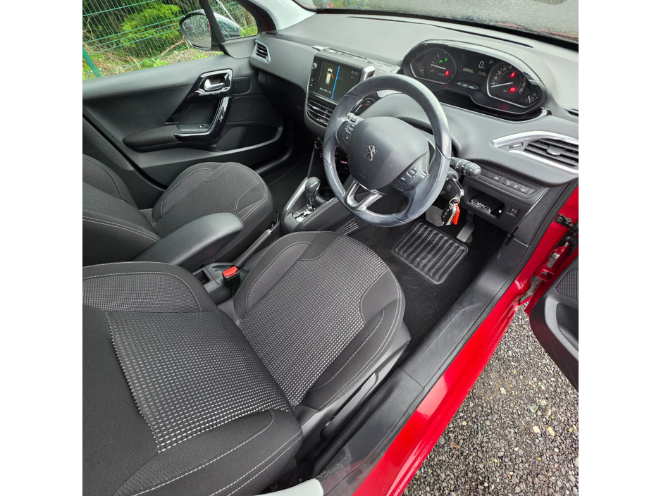 2017 Peugeot 208 1.2 PureTech 68bhp Access 3 dr €11,450