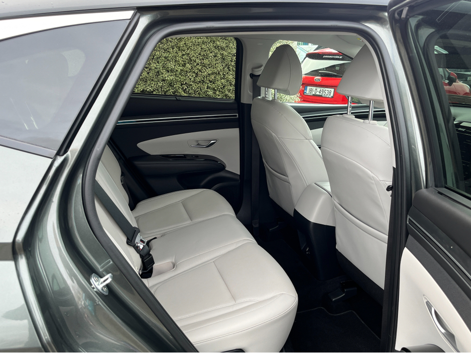 2022 Hyundai Tucson - image 9