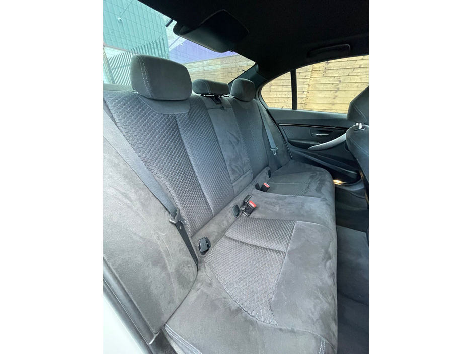 2016 BMW 3 Series  €18,950