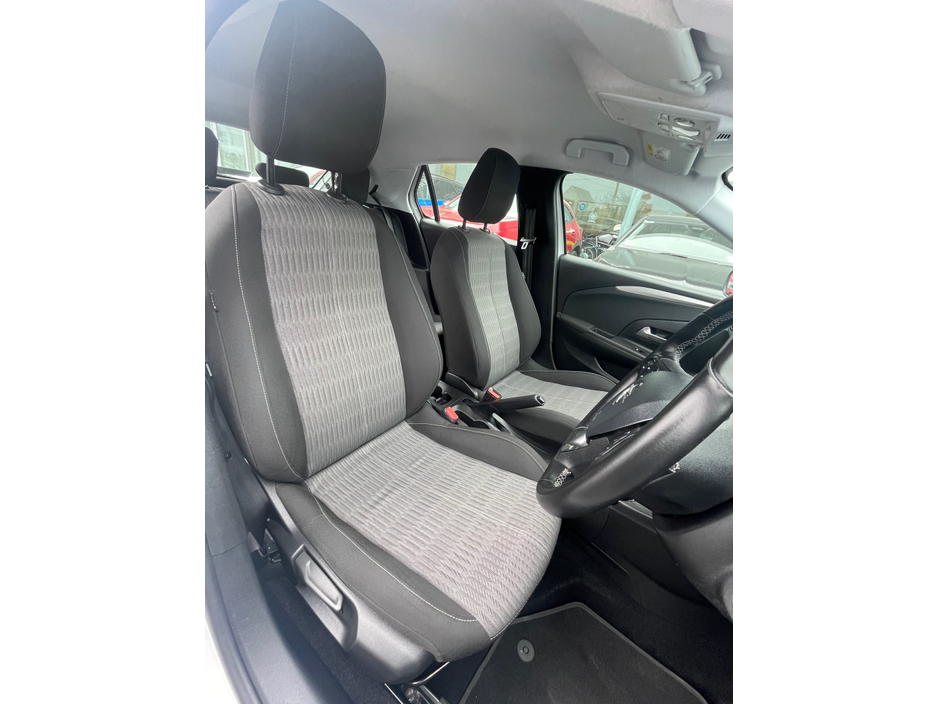 2020 Opel Corsa - image 4