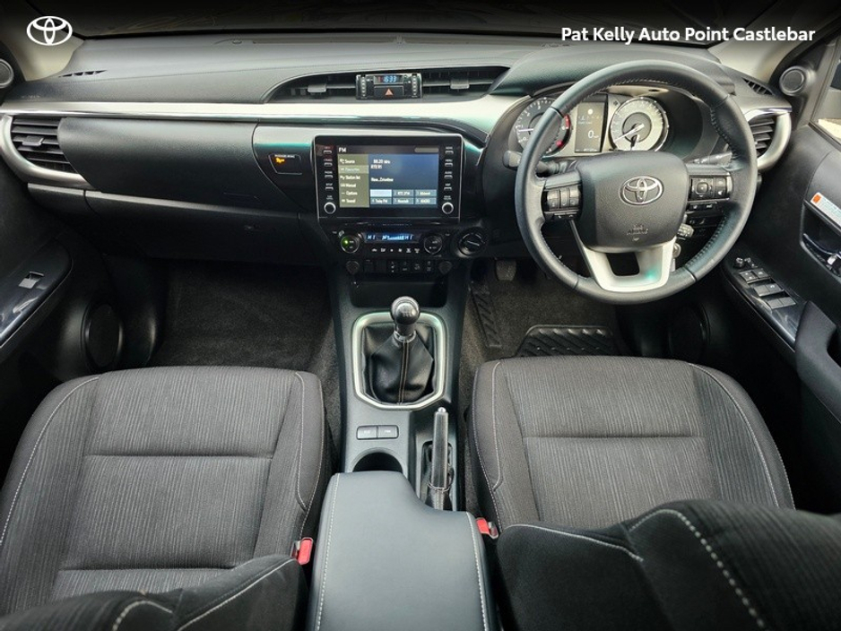 2024 Toyota Hilux - image 7