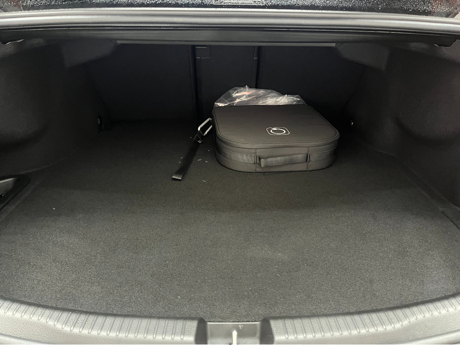 2024 Mercedes-Benz C Class - image 10