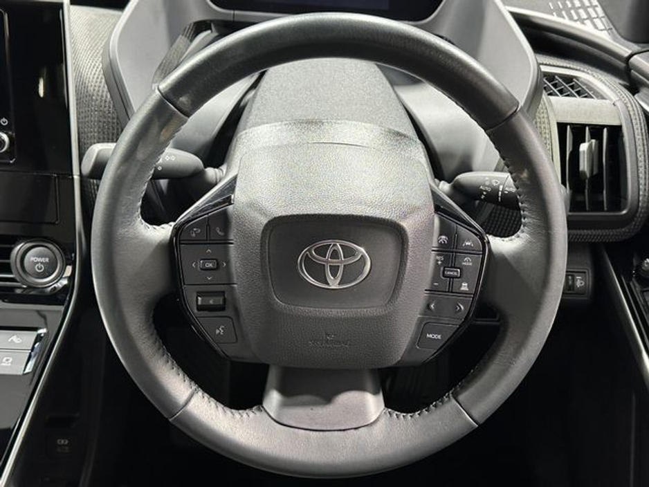 2024 Toyota bZ4X - image 12