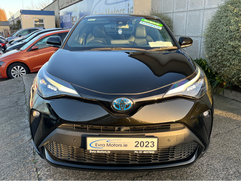 2023 Toyota C-HR SOL HYBRID AUTOMATIC 1.8 PETROL //LOW MILES//HIGH SPEC//HALF LEATHER HEATED SEATS//360 PARKING CAMERAS//KEYLESS ENTRY// €29,950