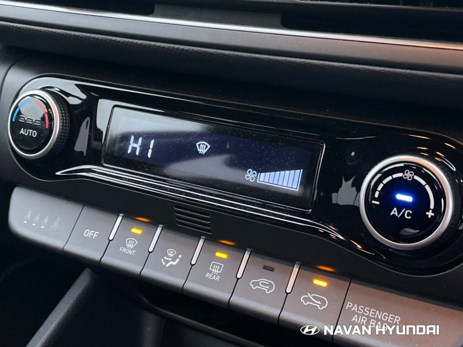 2022 Hyundai Kona 1.0 T-GDI Executive Two Tone Roof €25,950