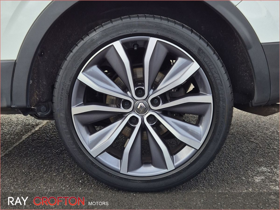 2020 Renault Kadjar - image 8