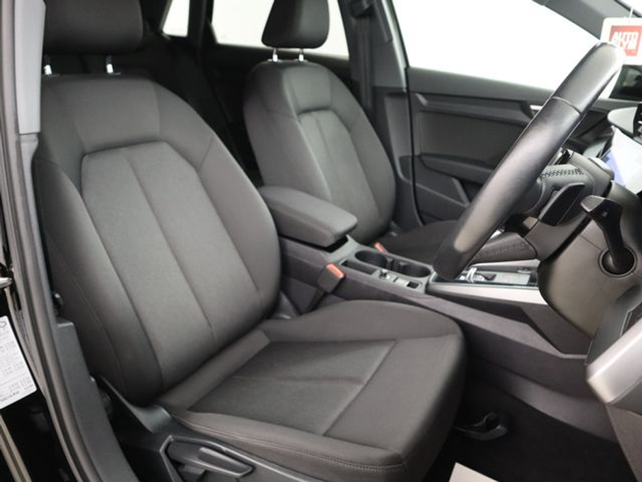 2022 Audi A3 35 TDI 150HP S tronic SE €24,750