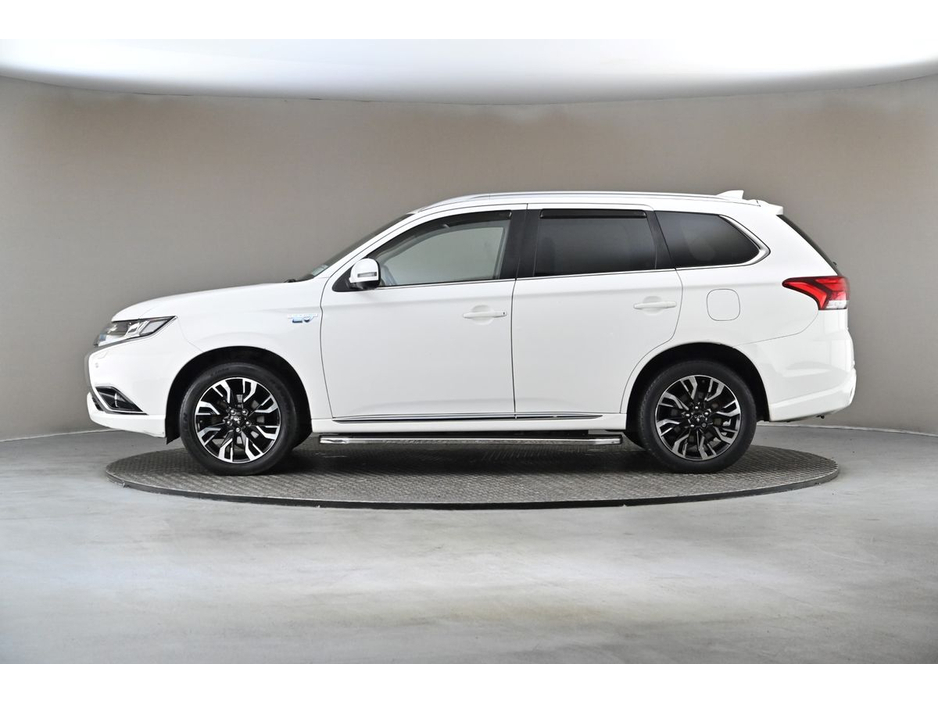 2016 Mitsubishi Outlander 2.0 PHEV 4WD 5SEATS 160BHP *LEATHER*EL.SUNROOF*360 PAN CAM* €17,490