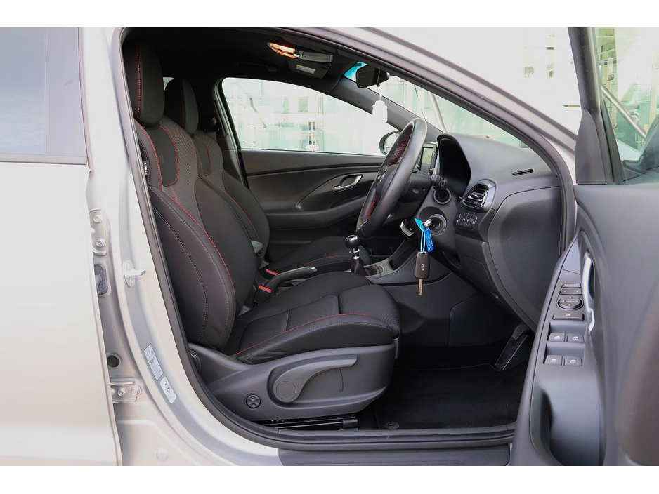 2024 Hyundai i30 - image 7