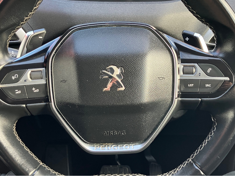 2019 Peugeot 5008 - image 18