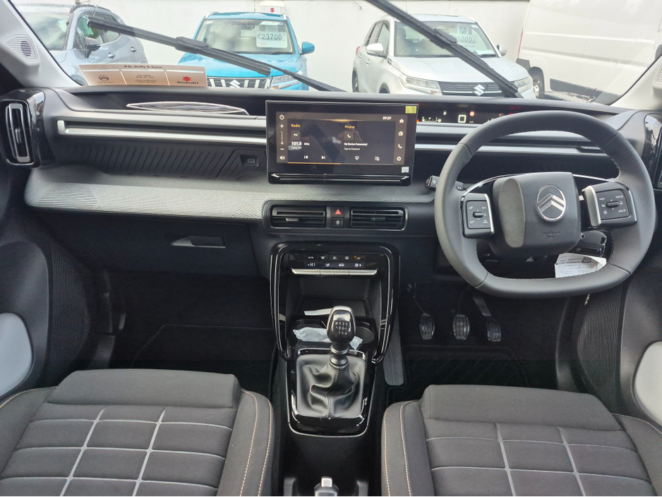 2026 Citroen C3 Aircross PLUS 1.2L Turbo petrol 100 6MT ( 7 seats ) €30,200