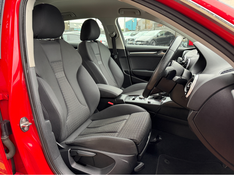 2015 Audi A3 E-TRON..Bang&Olufsen..2 Keys €11,900