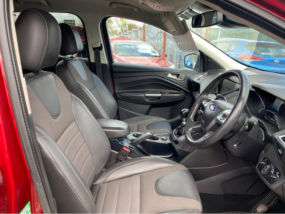 2016 Ford Kuga - image 10