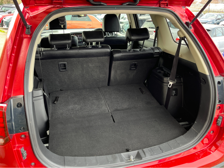 2018 Mitsubishi Outlander - image 8