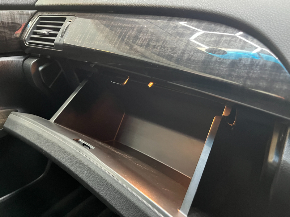 2016 Honda Accord - image 17