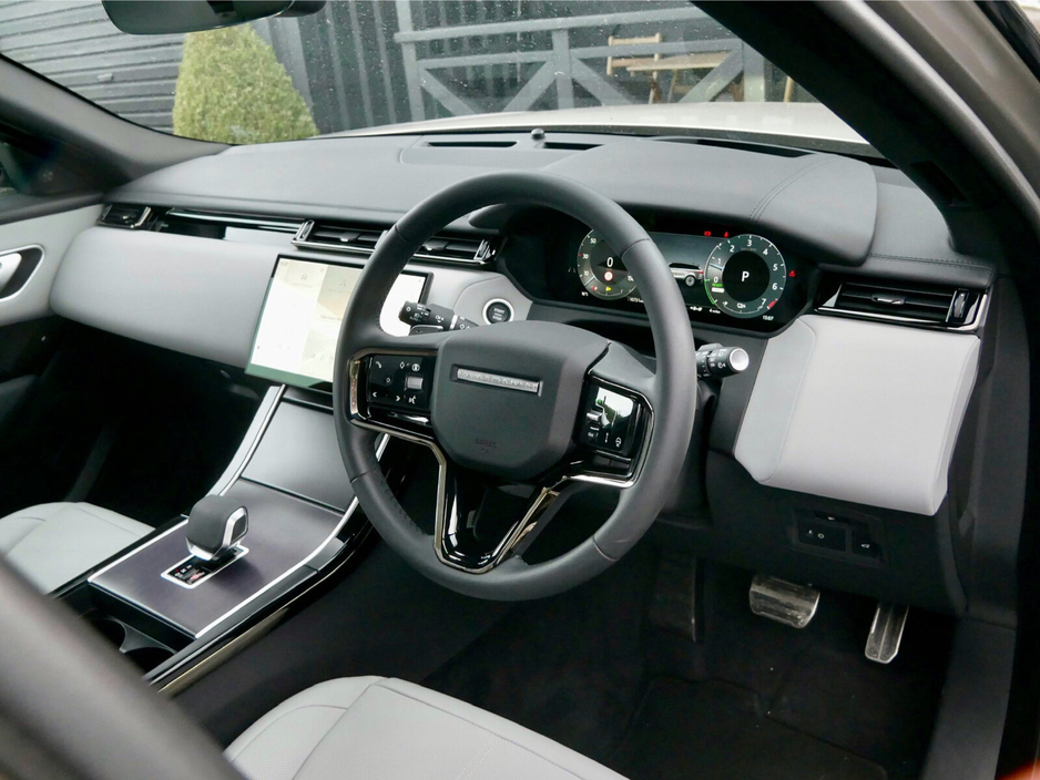 2025 Land Rover Range Rover Velar - image 14