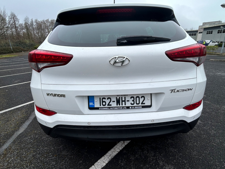 2016 Hyundai Tucson - image 6