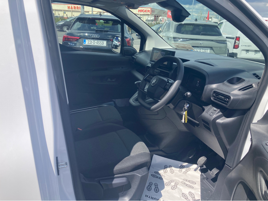 2026 Citroen Berlingo - image 17