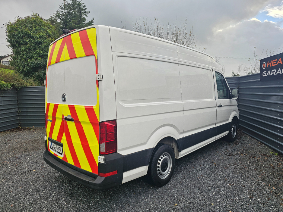 2020 Volkswagen Crafter 35 MWB 140HP MANUAL 6SPEED FWD 5DR €22,133