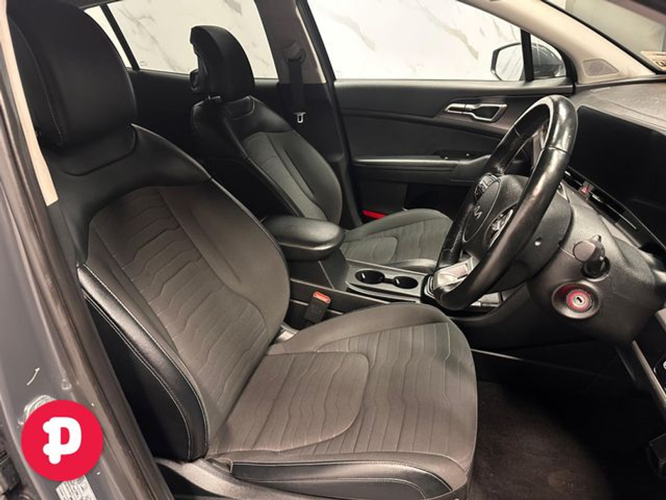 2023 Kia Sportage - image 14