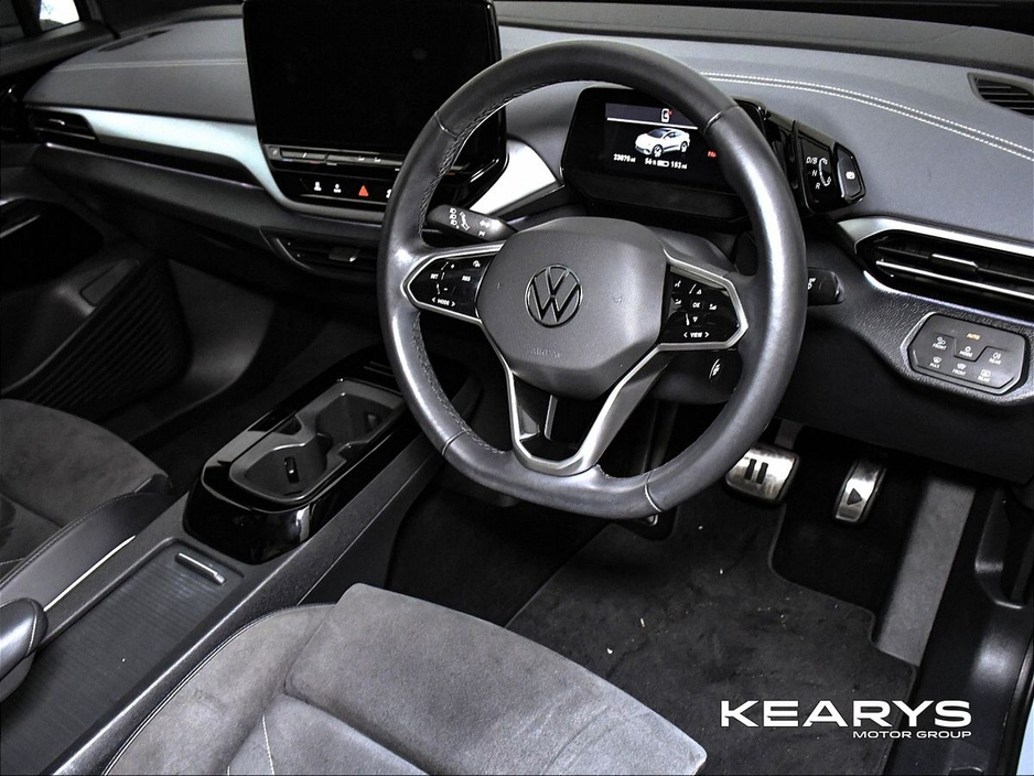 2023 Volkswagen ID.5 - image 11
