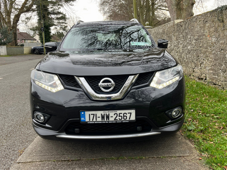 2017 Nissan X-Trail - image 4