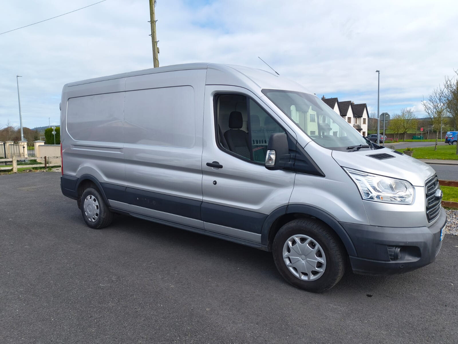 2018 Ford Transit - image 3
