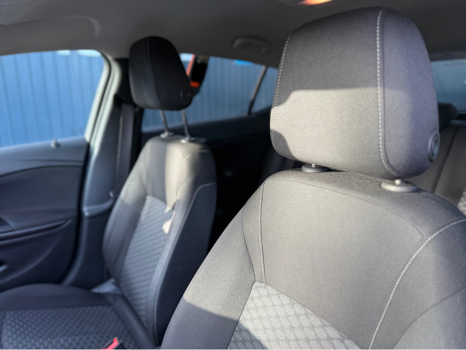 2017 Opel Astra SPORT - 1.4L PETROL - MANUAL - 12M WARRANTY - CAR: €9,950