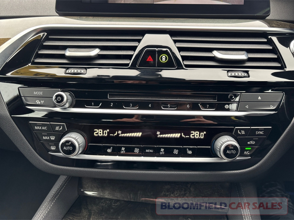 2018 BMW 5 Series MSPORT TOURING , AUTO // LOW MILEAGE €29,950