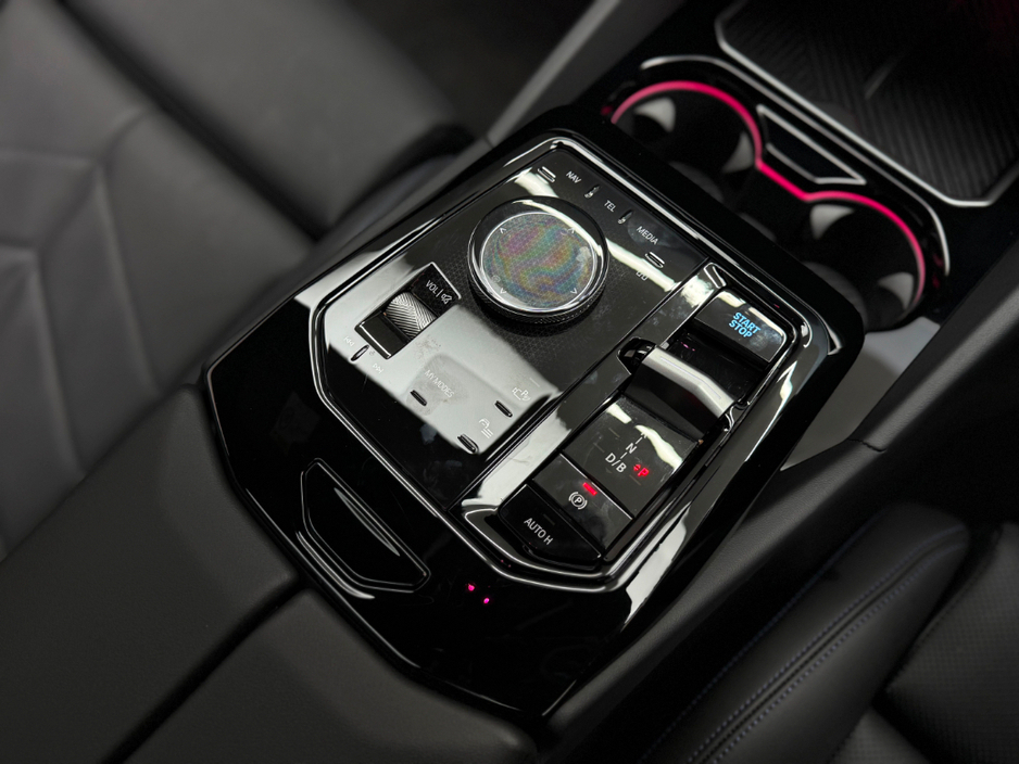 2024 BMW i5 40 M SPORT EDRIVE *PAN ROOF* €63,990