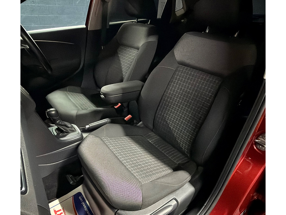 2016 Volkswagen Polo - image 26