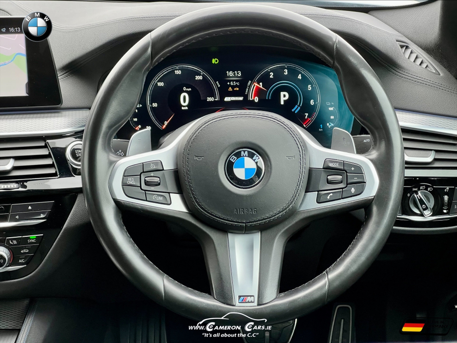 2019 BMW 5 Series - image 5