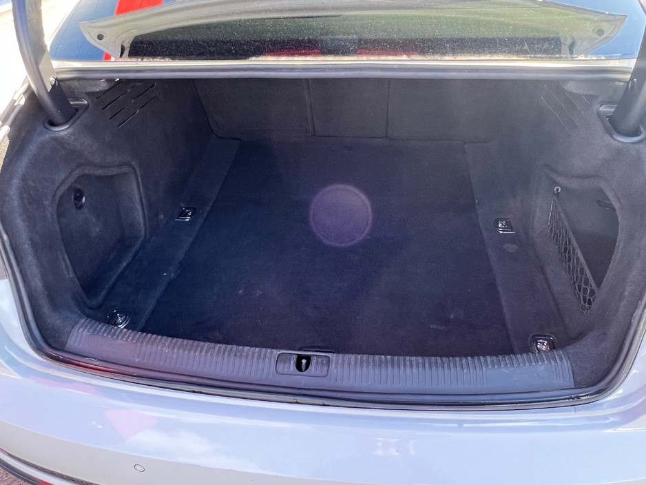 2019 Audi A4 - image 23