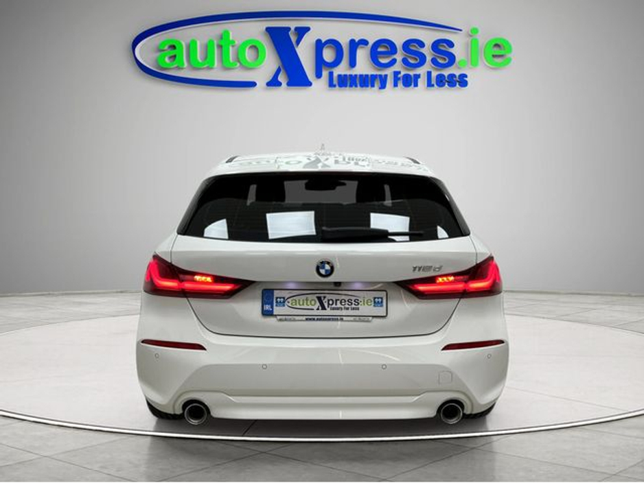 2020 BMW 1 Series - image 9