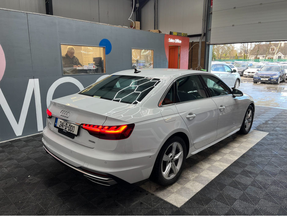 2024 Audi A4 2024 AUDI A4 40TDI QUATTRO ADVANCED 2.0 AUTOMATIC / CRUISE CONTROL / ELECTRIC MEMORY & HEATED SEATS / PADDLE SHIFTERS / APPLE CARPLAY / AMBIEN TLIGHTS