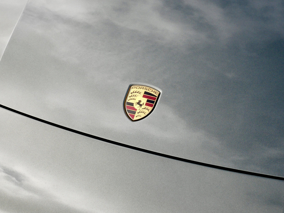 2023 Porsche Panamera - image 11