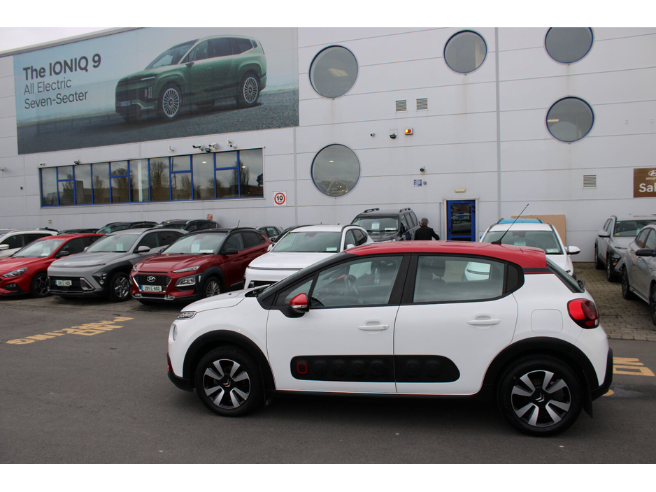 2017 Citroen C3 - image 2