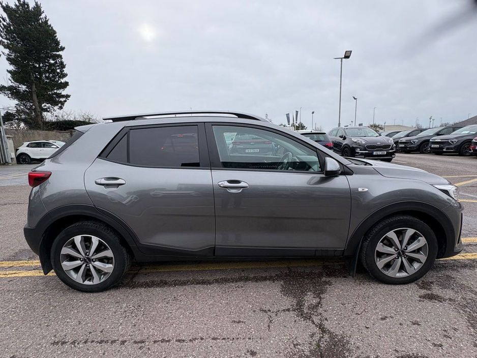 2024 Kia Stonic 1.0P 242 5 YEARS KIA WARRANTY! ONE OWNER FROM NEW! SHOWROOM CONDITION! Reversing Camera, Lane Departure Warning, Multi-Function Steering Wheel, €23,900